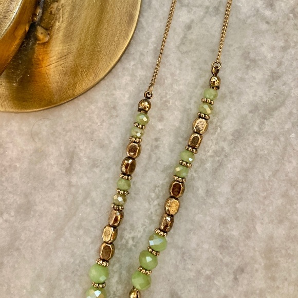 Beaded Green Stone Tassel Antique Gold Necklace - Picture 5 of 8